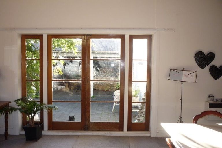 Photo of property in 70 Norwood Road, Bayswater, Auckland, 0622