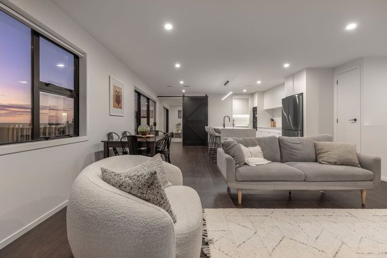 Photo of property in 94 Kotare Street, Waikanae, 5036