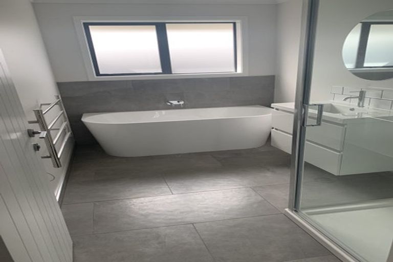 Photo of property in 9a Monckton Street, Feilding, 4702