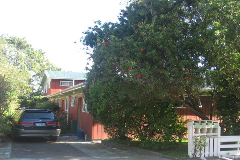 Photo of property in 3/10 Pitoitoi Road, Days Bay, Lower Hutt, 5013