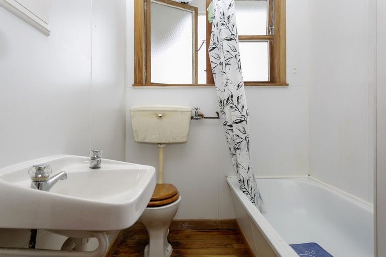 Photo of property in 4 Laughton Street, Taupo, 3330