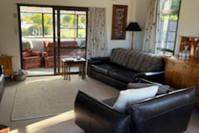 Photo of property in 27 Fraser Street, Clyde, 9330