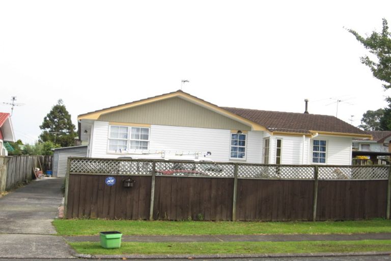 Photo of property in 3 Chesley Place, Half Moon Bay, Auckland, 2012