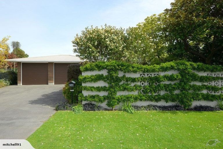Photo of property in 45 Crofton Road, Harewood, Christchurch, 8051