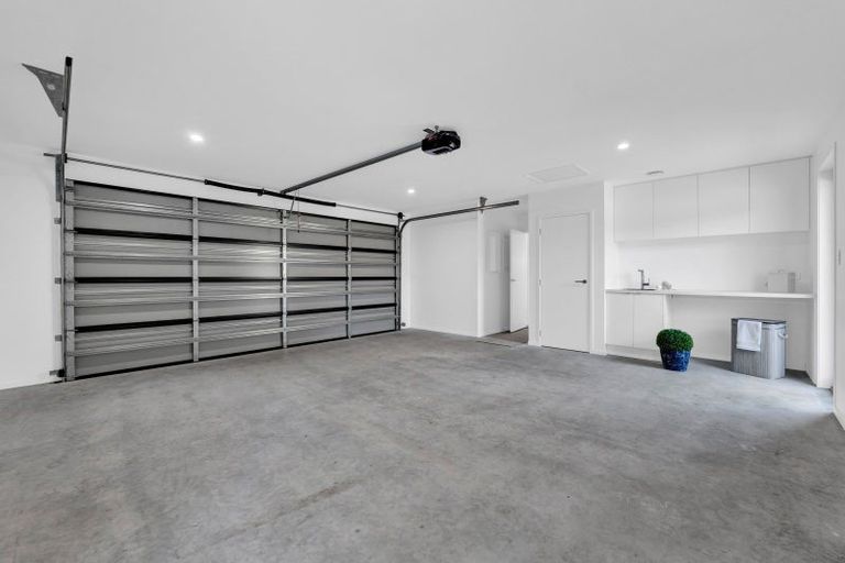 Photo of property in 405d Carrington Street, Upper Vogeltown, New Plymouth, 4310