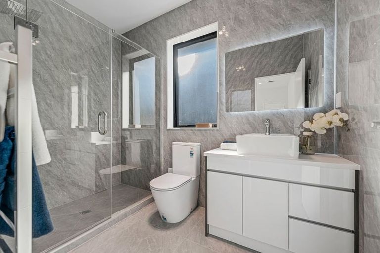 Photo of property in 2 Spudman Rise, Pukekohe, 2120