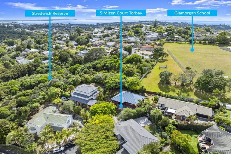 Photo of property in 5 Mizen Court, Torbay, Auckland, 0630