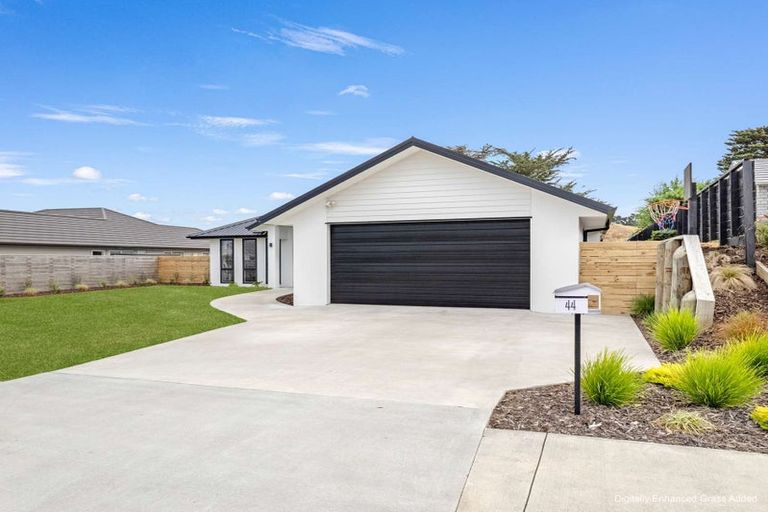 Photo of property in 44 Tirimoana Place, Otamatea, Whanganui, 4501