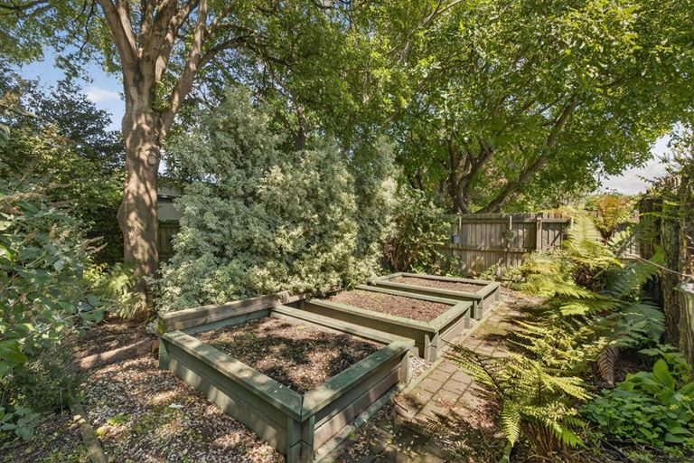 Photo of property in 11 Bevington Street, Avonhead, Christchurch, 8042