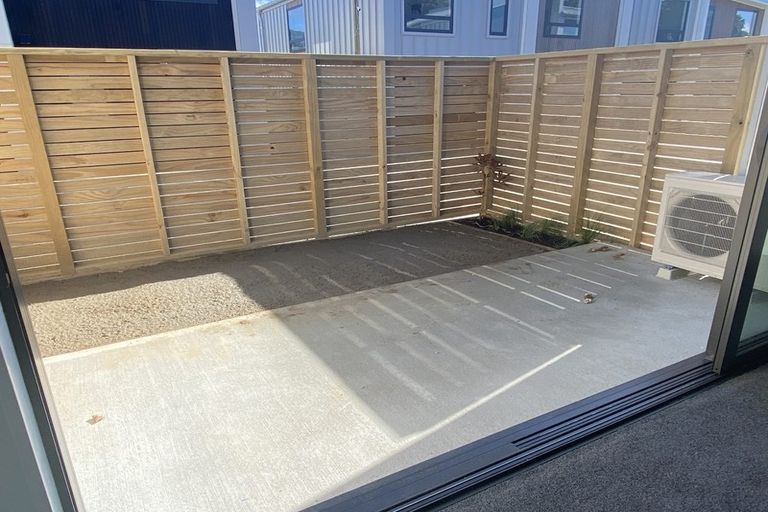 Photo of property in 2b Mamari Street, Rongotai, Wellington, 6022