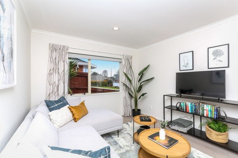 Photo of property in 6 Frank Frethey Place, Highlands Park, New Plymouth, 4312