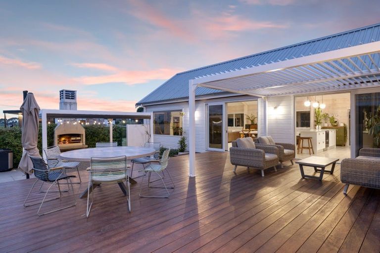 Photo of property in 40 Bell Road, Papamoa, Te Puke, 3187