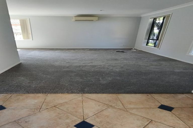 Photo of property in 10 Summerland Drive, Henderson, Auckland, 0612