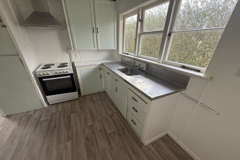 Photo of property in 54 Muir Avenue, Mangere Bridge, Auckland, 2022