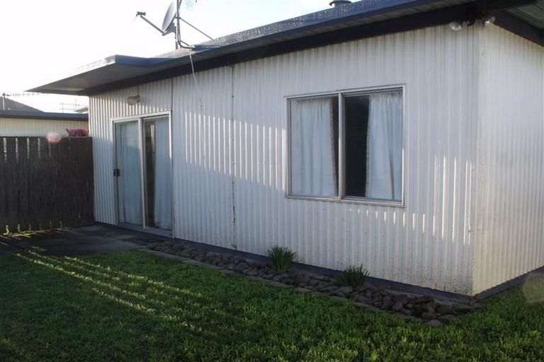 Photo of property in 2/404 Ikanui Road, Frimley, Hastings, 4120