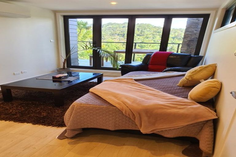 Photo of property in 211 Victory Road, Laingholm, Auckland, 0604