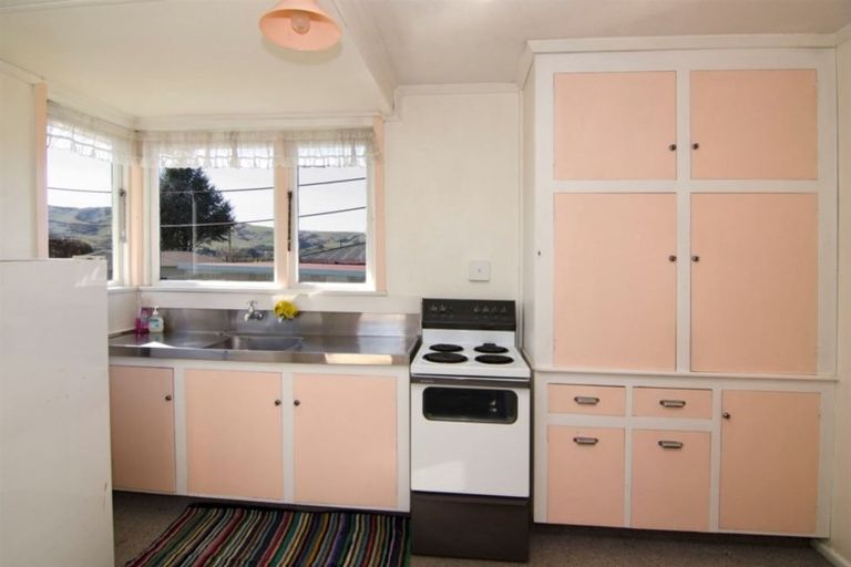 Photo of property in 12 Domain Road, Ettrick, Roxburgh, 9572