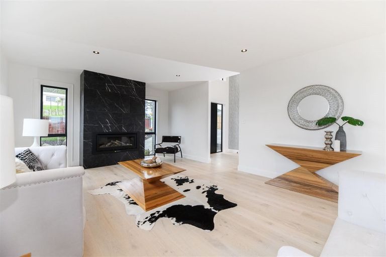 Photo of property in 54 Wainui Road, Silverdale, 0932