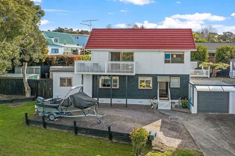 Photo of property in 2/109 Oaktree Avenue, Browns Bay, Auckland, 0630