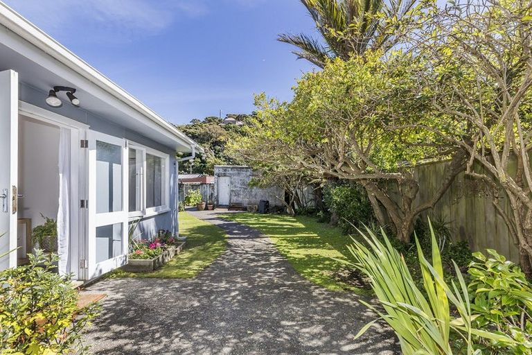 Photo of property in 49 Cluny Road, Plimmerton, Porirua, 5026