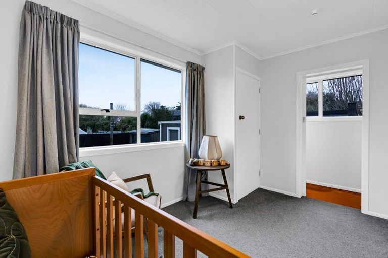 Photo of property in 93 Govett Avenue, Frankleigh Park, New Plymouth, 4310