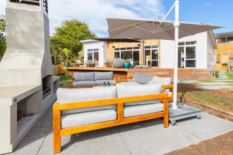 Photo of property in 3 Ellen Street, Mangawhai Heads, Mangawhai, 0505