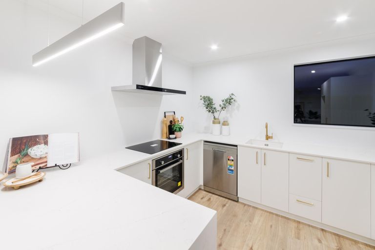 Photo of property in 33b Botanical Road, Takaro, Palmerston North, 4412