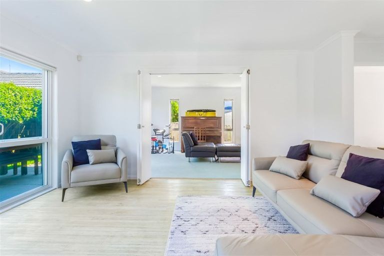 Photo of property in 418a Old Te Atatu Road, Te Atatu Peninsula, Auckland, 0610