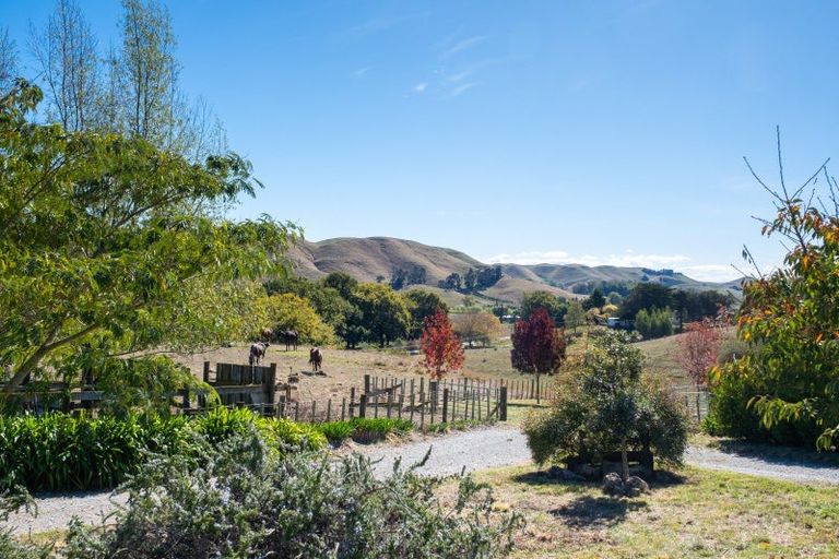 Photo of property in 727 Valley Road, Raukawa, Hastings, 4174