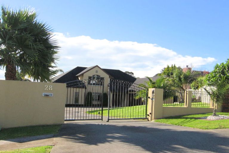 Photo of property in 28 Anaheim Boulevard, Shamrock Park, Auckland, 2016