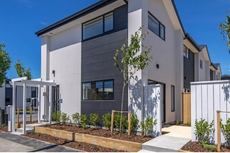 Photo of property in 4/273 Barbadoes Street, Christchurch Central, Christchurch, 8011