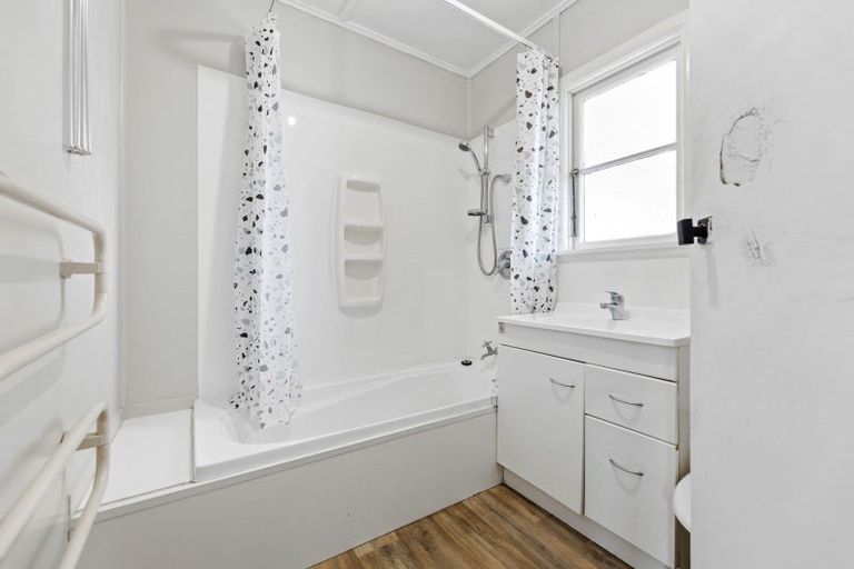 Photo of property in 22 Clyde Street, Tokoroa, 3420