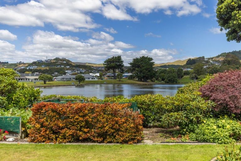 Photo of property in 6 Mariners Way, Whitby, Porirua, 5024