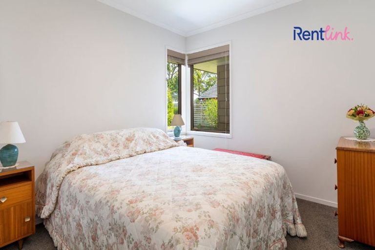 Photo of property in 52 Kayelene Place, Omokoroa, 3114