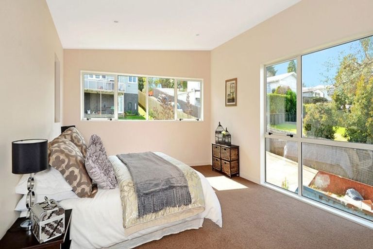 Photo of property in 14 Saffron Street, Birkdale, Auckland, 0626