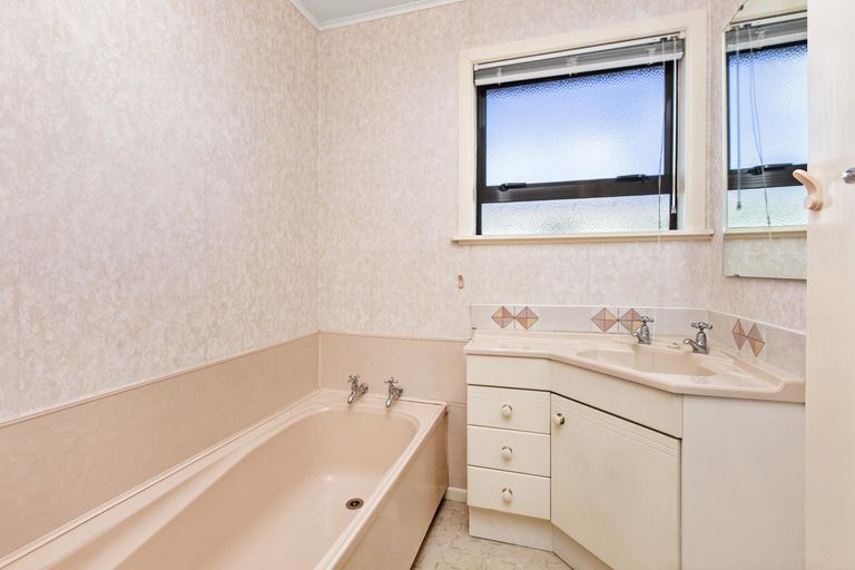 Photo of property in 24 Riverview Road, Huntly, 3700