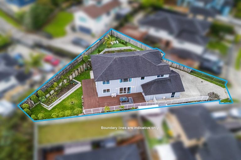 Photo of property in 4 San Casello Rise, Henderson, Auckland, 0612