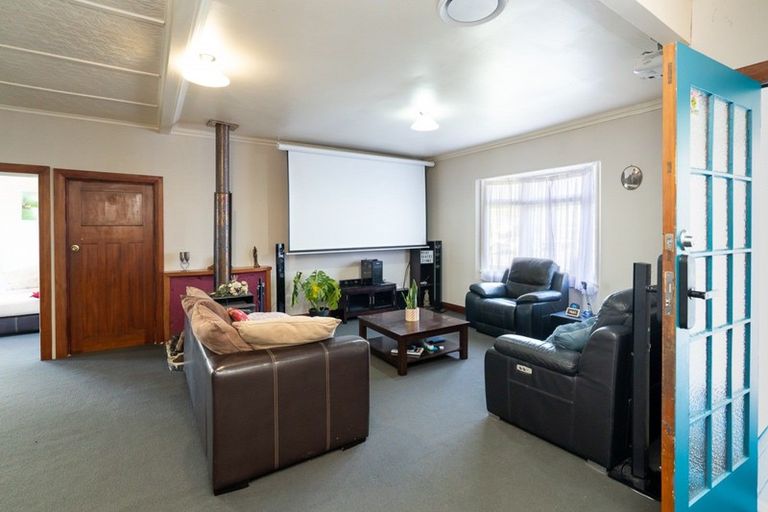Photo of property in 9 Puriri Avenue, Te Puke, 3119