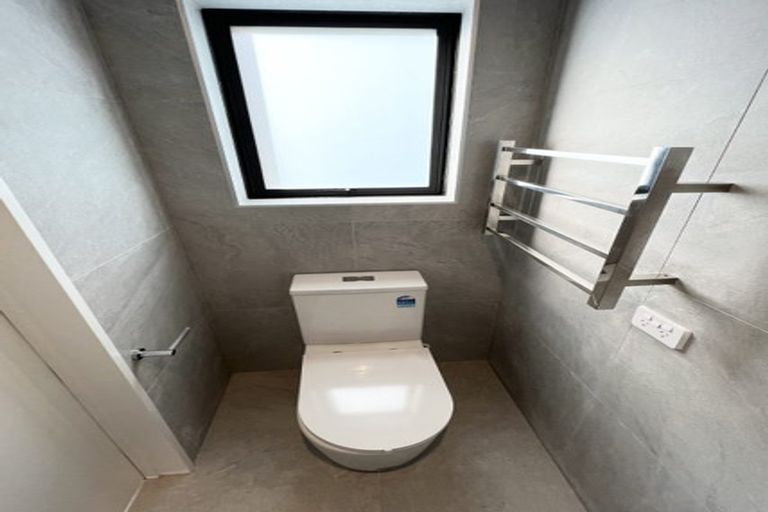 Photo of property in 107b Bond Crescent, Forrest Hill, Auckland, 0620