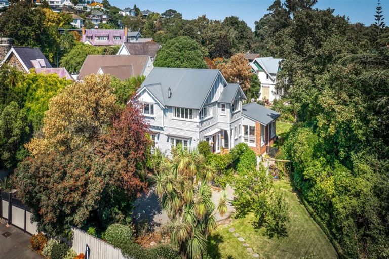 Photo of property in 56 Dyers Pass Road, Cashmere, Christchurch, 8022