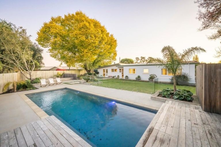 Photo of property in 190 Thornton Road, Cambridge, 3434