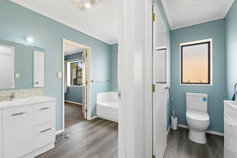 Photo of property in 75 Basley Road, Owhata, Rotorua, 3010