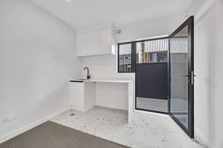 Photo of property in 4/3 Campbell Road, Takapuna, Auckland, 0622