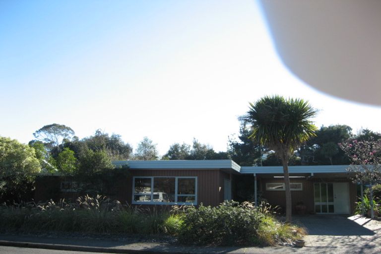 Photo of property in 5 Shortland Place, Havelock North, 4130