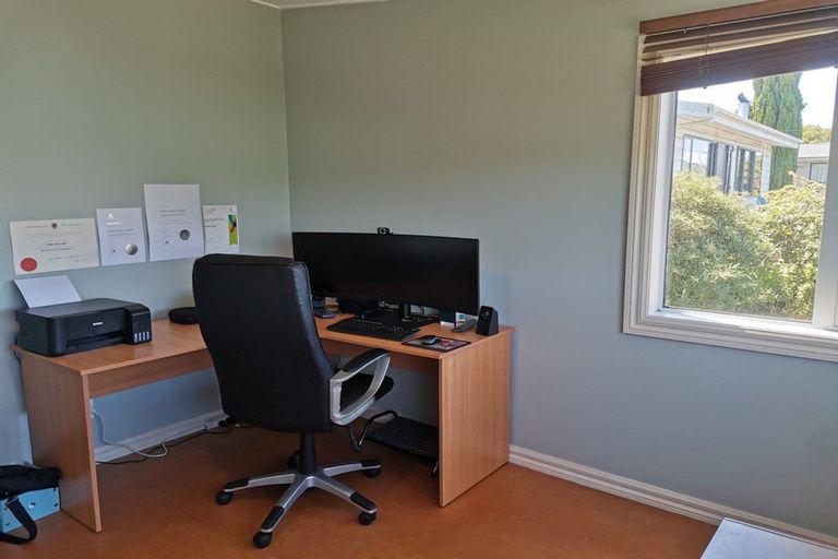 Photo of property in 51 Manapouri Street, Ravensbourne, Dunedin, 9022