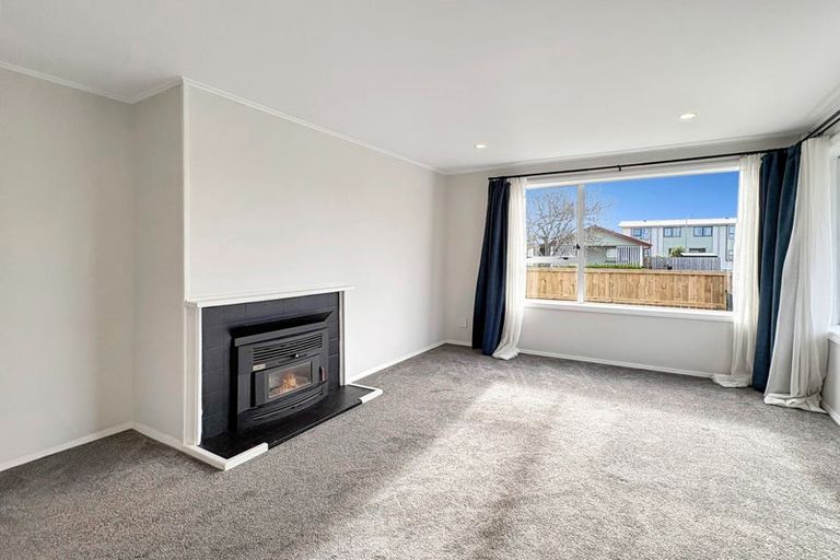 Photo of property in 97 Hoani Street, Northcote, Christchurch, 8052