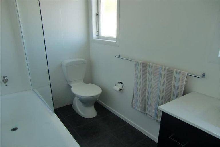 Photo of property in 6 Hillside Crescent, Westown, New Plymouth, 4310