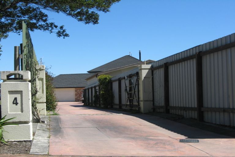 Photo of property in 4 Ardilea Avenue, Stoke, Nelson, 7011