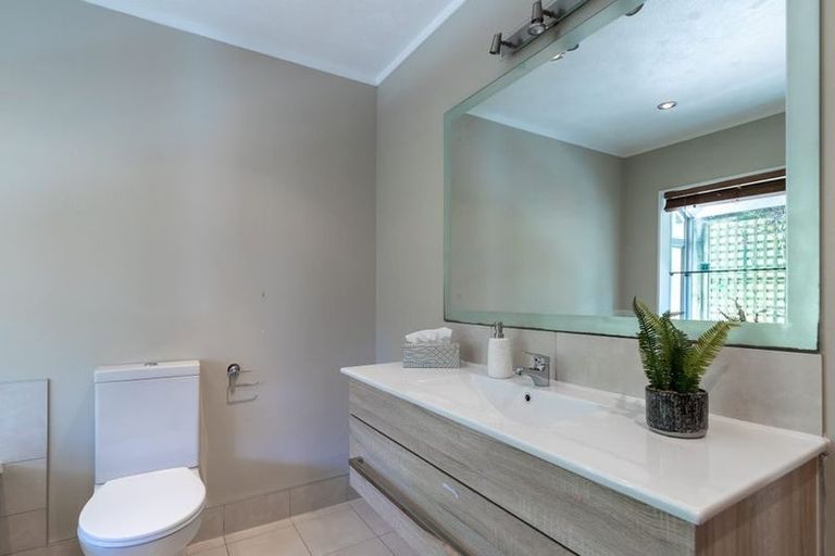 Photo of property in 103 Wirihana Road, Titirangi, Auckland, 0604