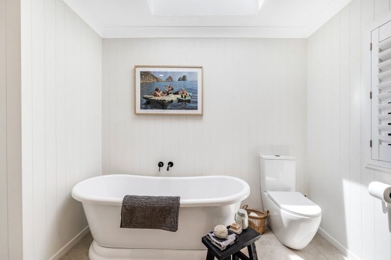 Photo of property in 18 Ara-kotinga, Whitford, Manurewa, 2576